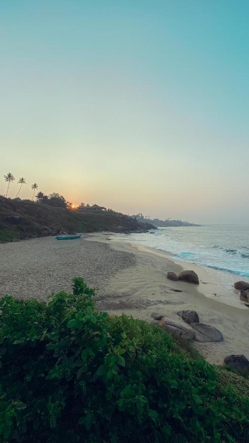 Rockholm At The Light House Beach Kovalam Bagian luar foto