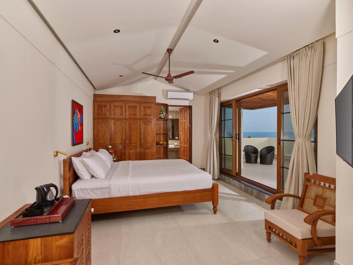 Rockholm At The Light House Beach Kovalam Bagian luar foto