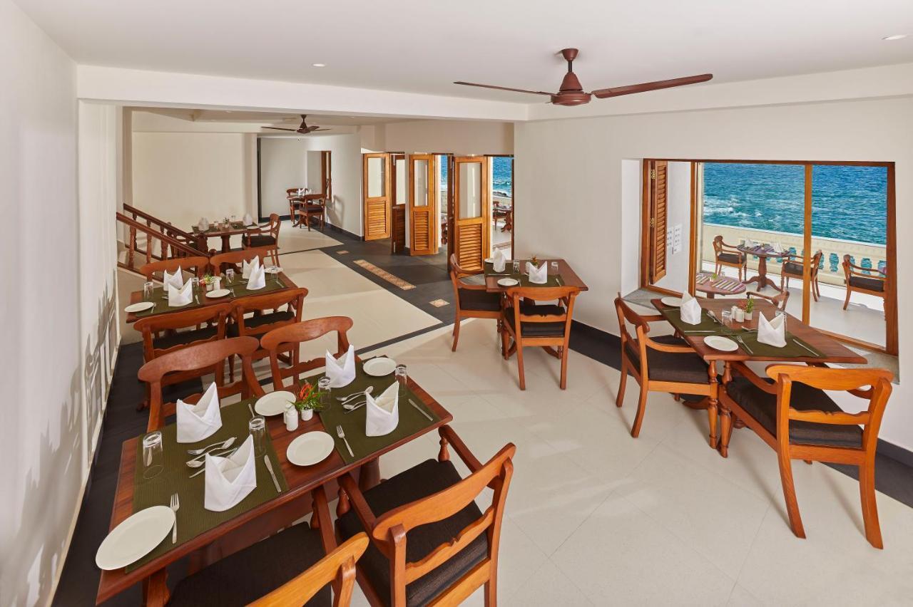 Rockholm At The Light House Beach Kovalam Bagian luar foto