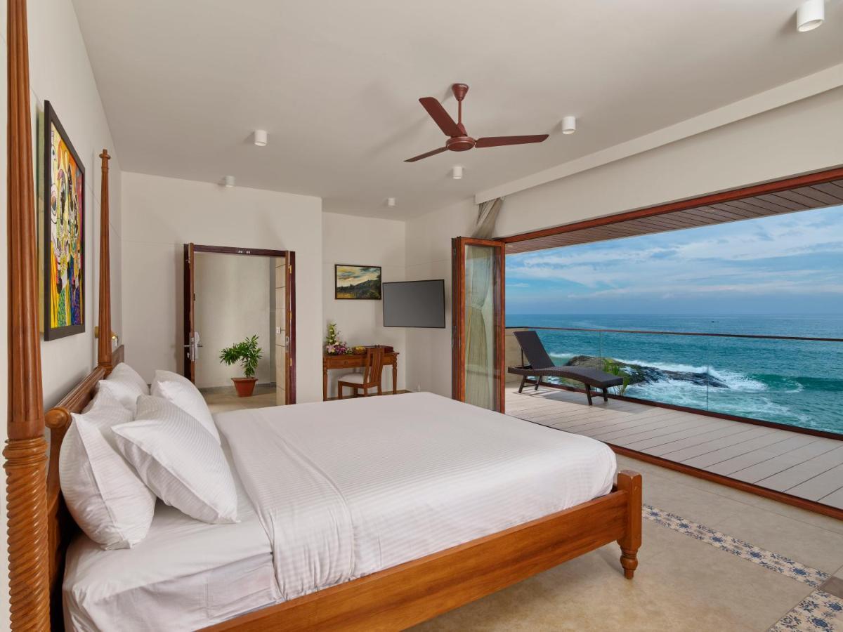 Rockholm At The Light House Beach Kovalam Bagian luar foto